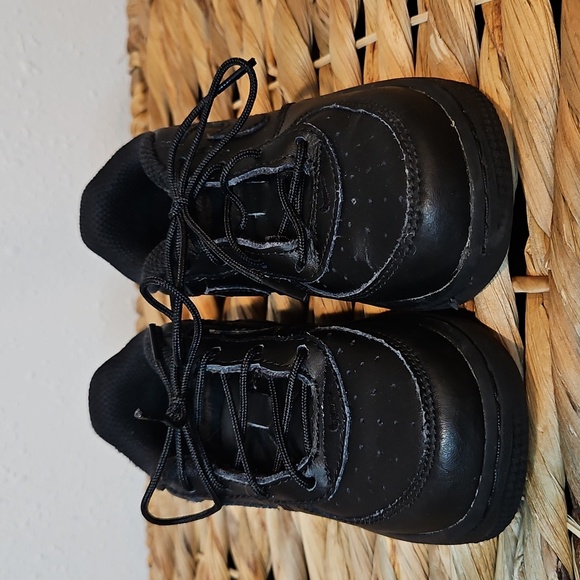 Nike Air Force 1 Kids Black Sneakers Tennis Shoes Sz. 7c - Picture 2 of 11
